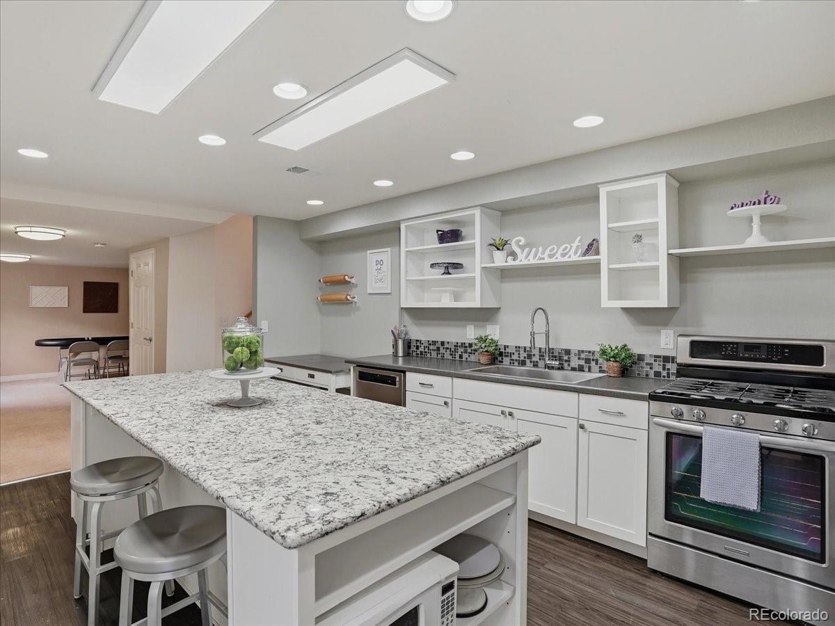 2099 Mountain Iris Drive