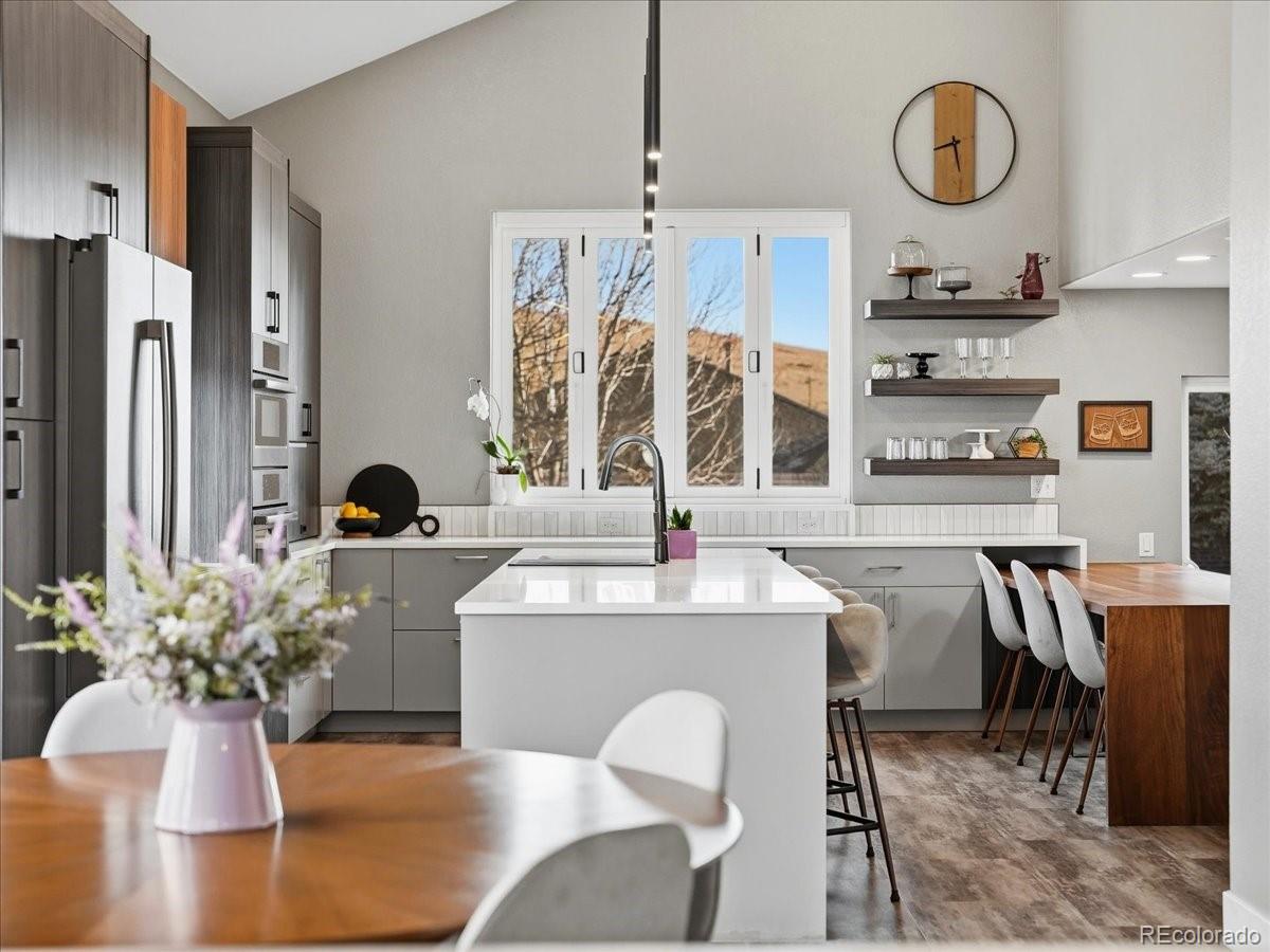 2099 Mountain Iris Drive