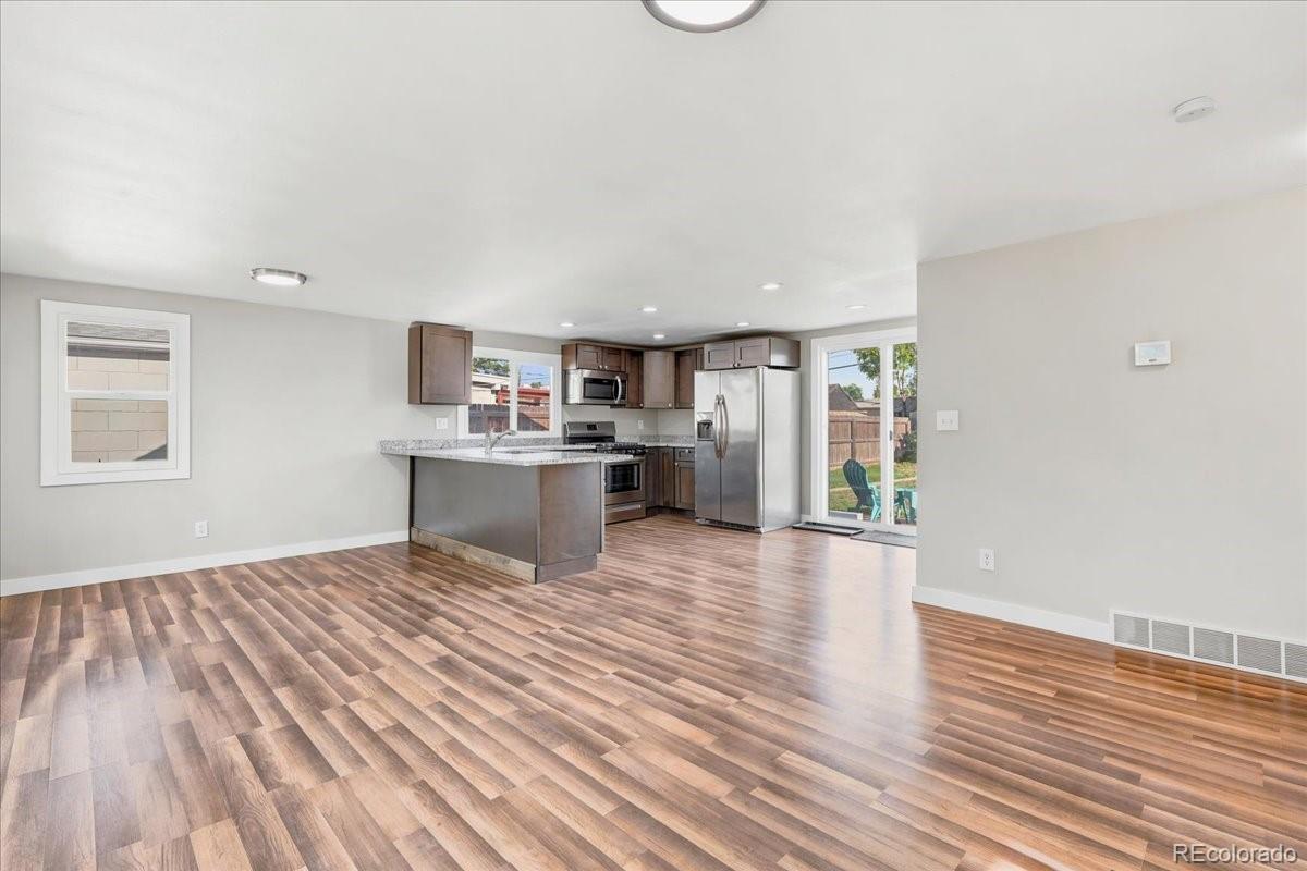 7194 Garden Lane