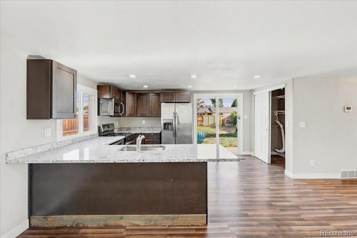 7194 Garden Lane