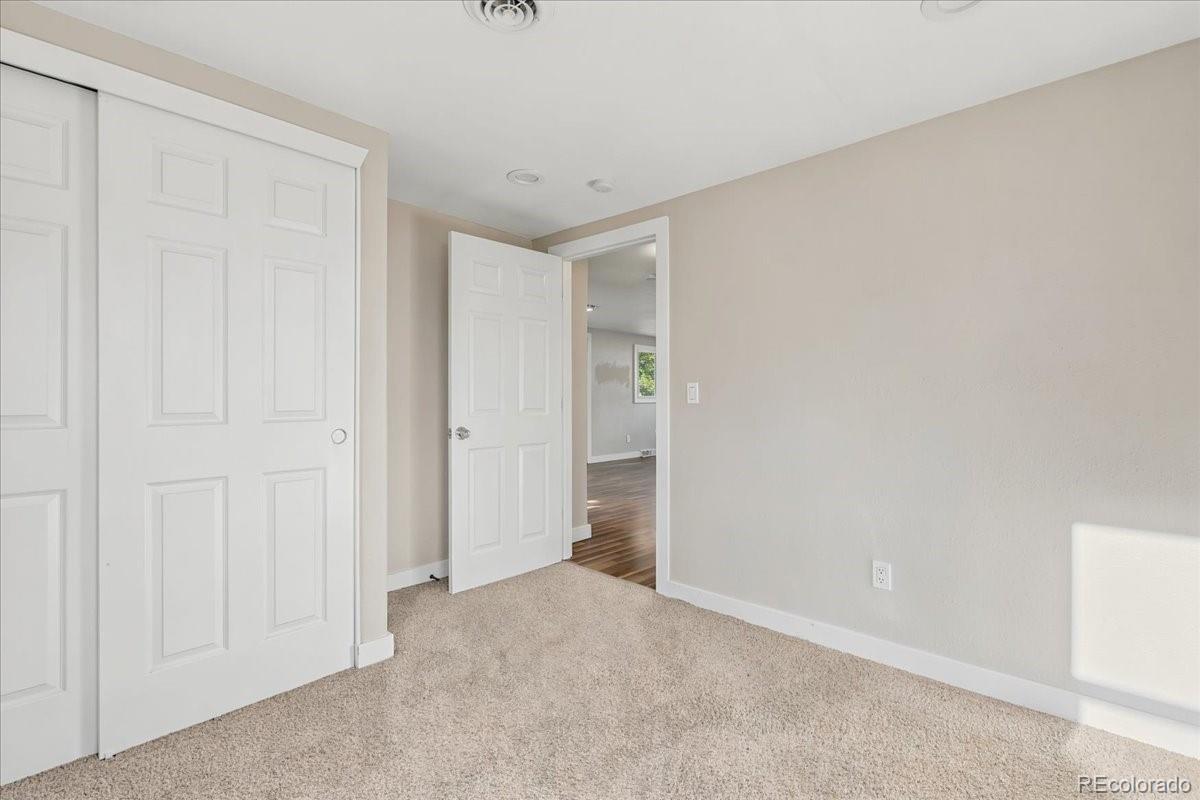 7194 Garden Lane