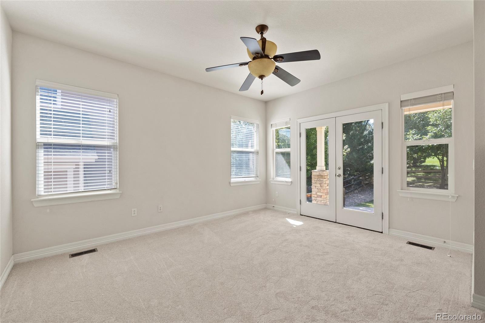 2810 Eagle Circle