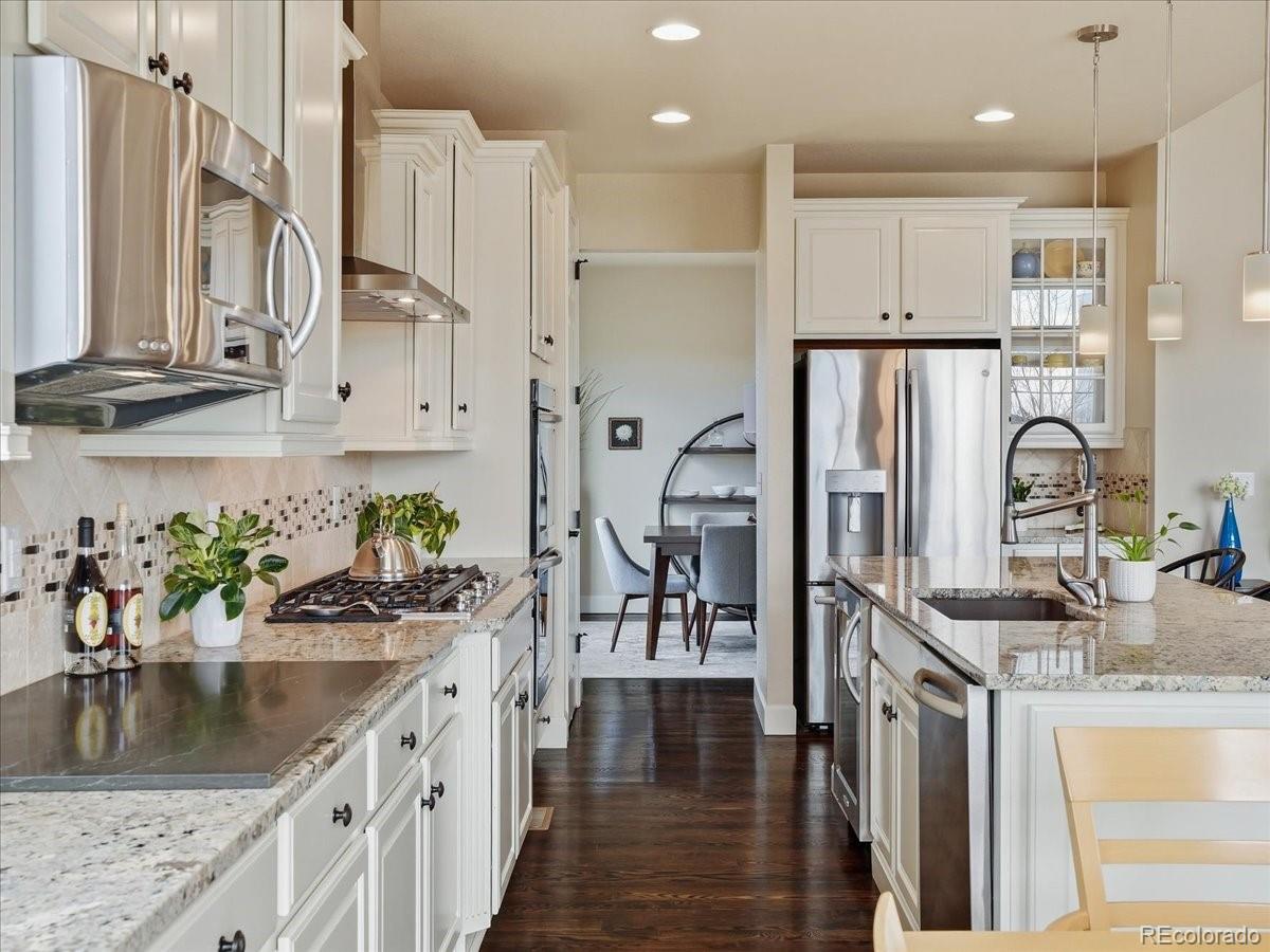 2252 Front Range Court