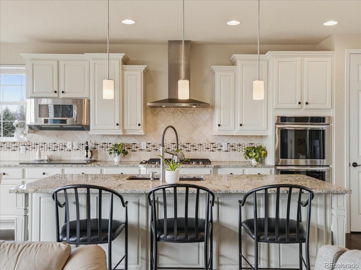 2252 Front Range Court