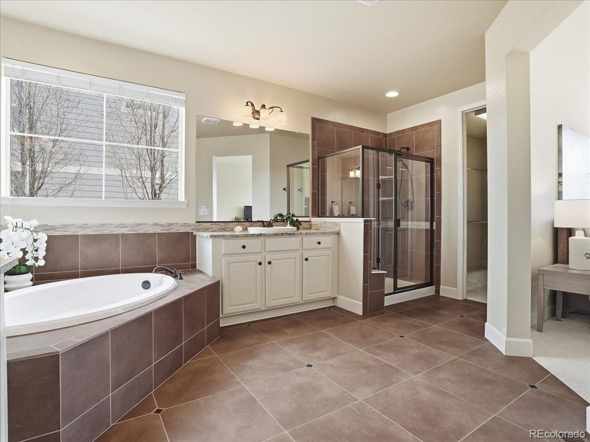 2252 Front Range Court