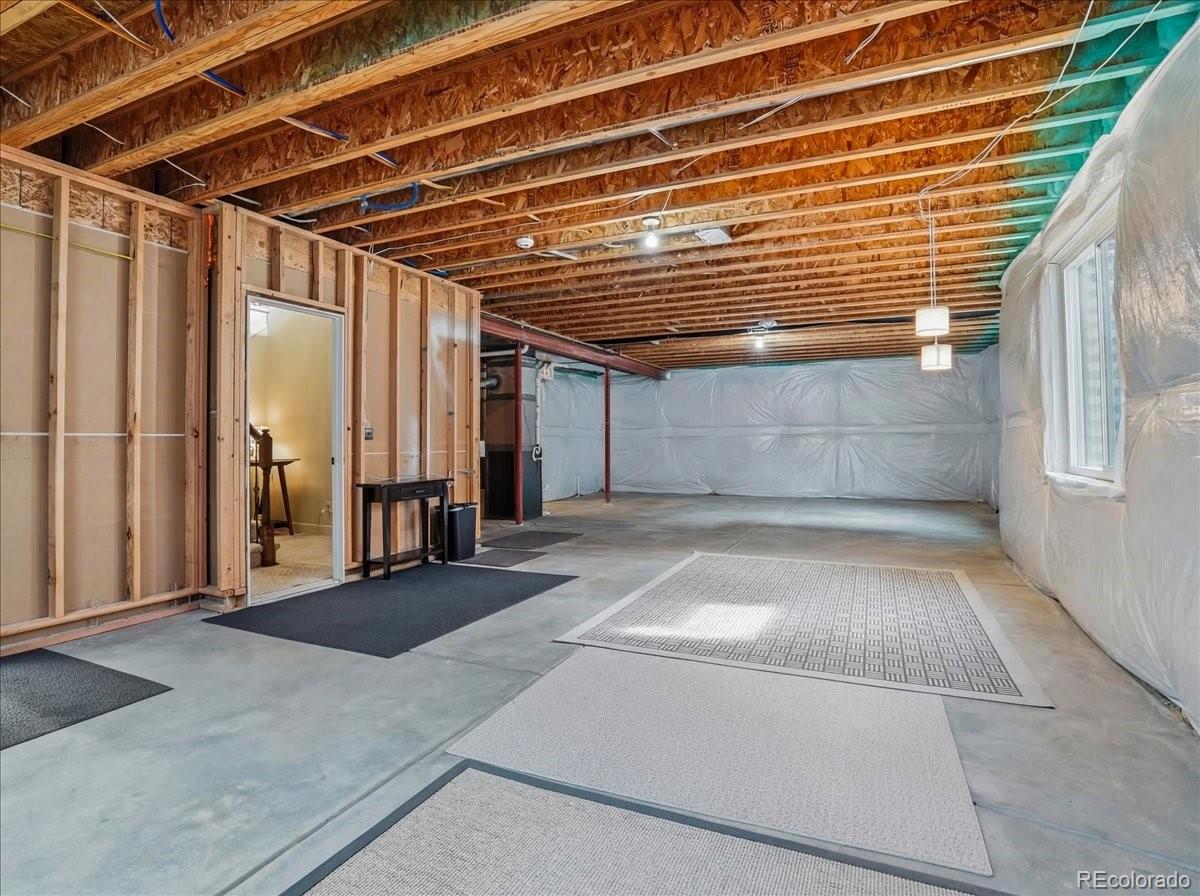 2252 Front Range Court