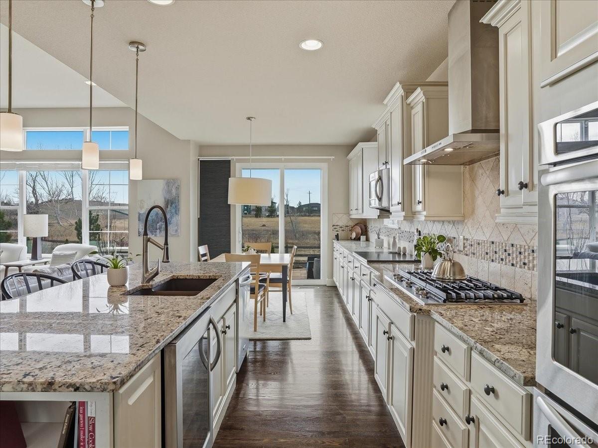 2252 Front Range Court