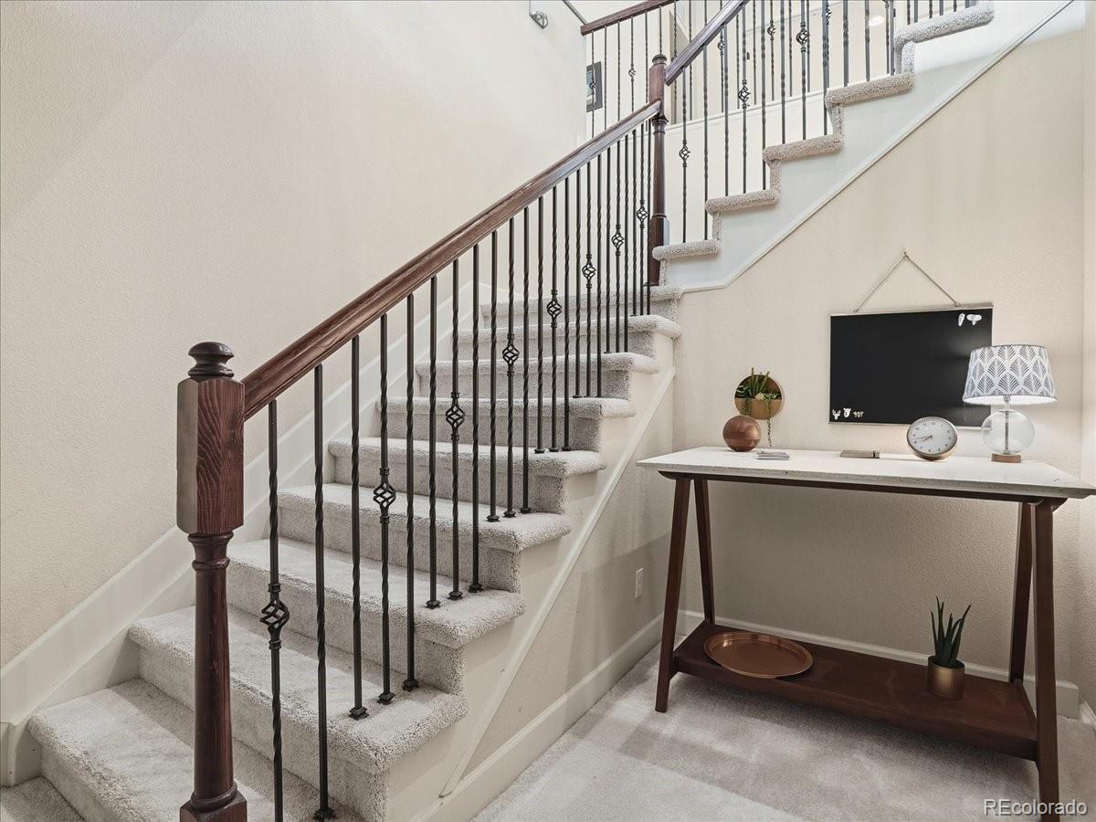 2252 Front Range Court