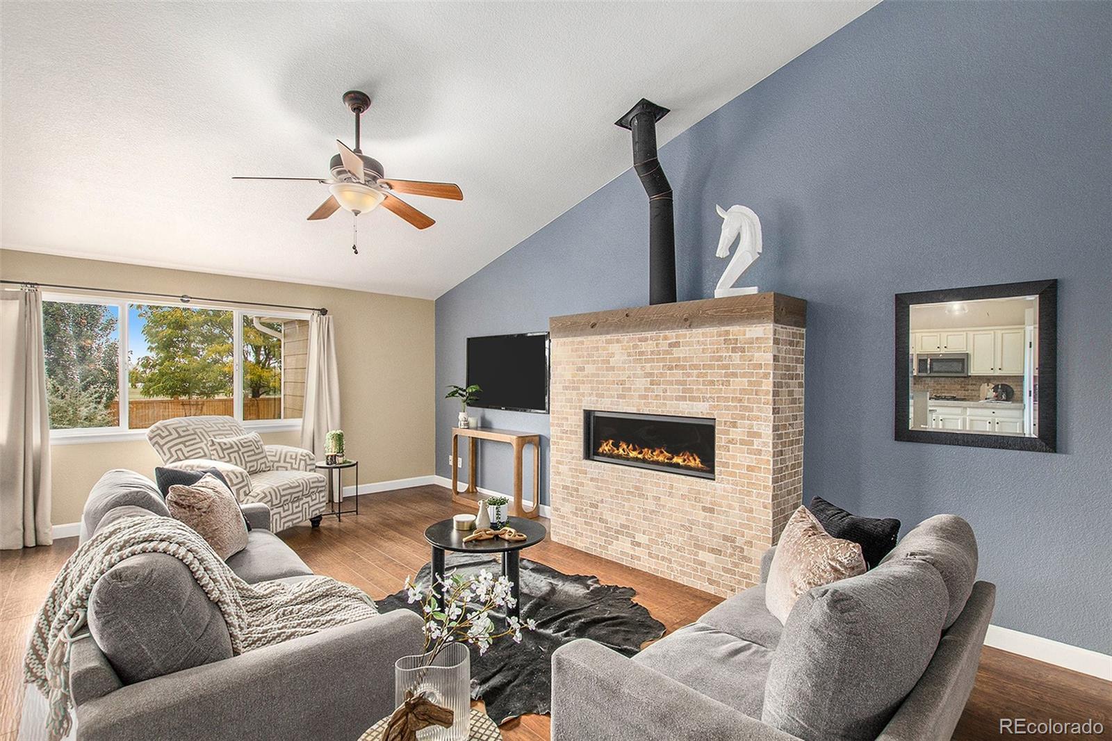 1936 E 144th Drive
