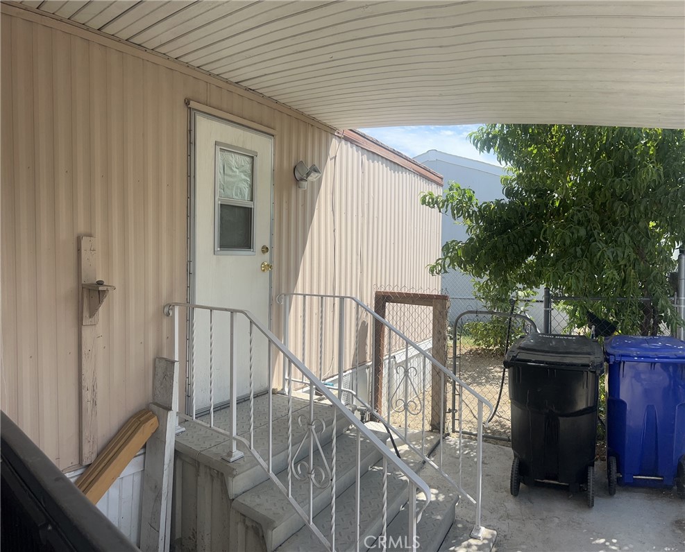 17333 Valley Boulevard 123E