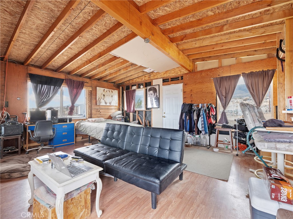 31176 Emerald Road