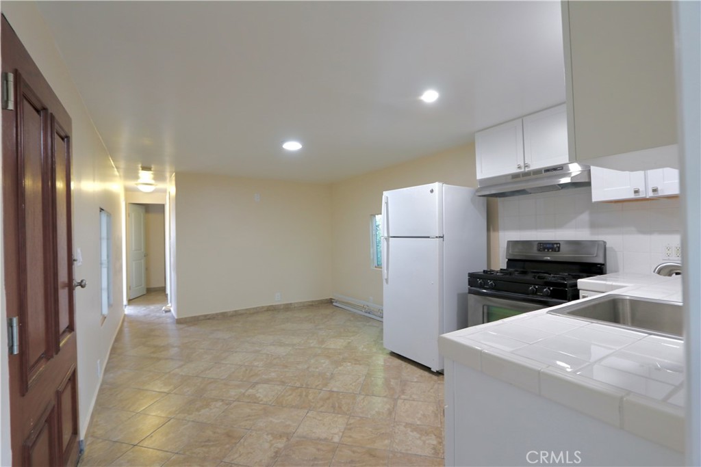 13441 Lakewood Boulevard 40