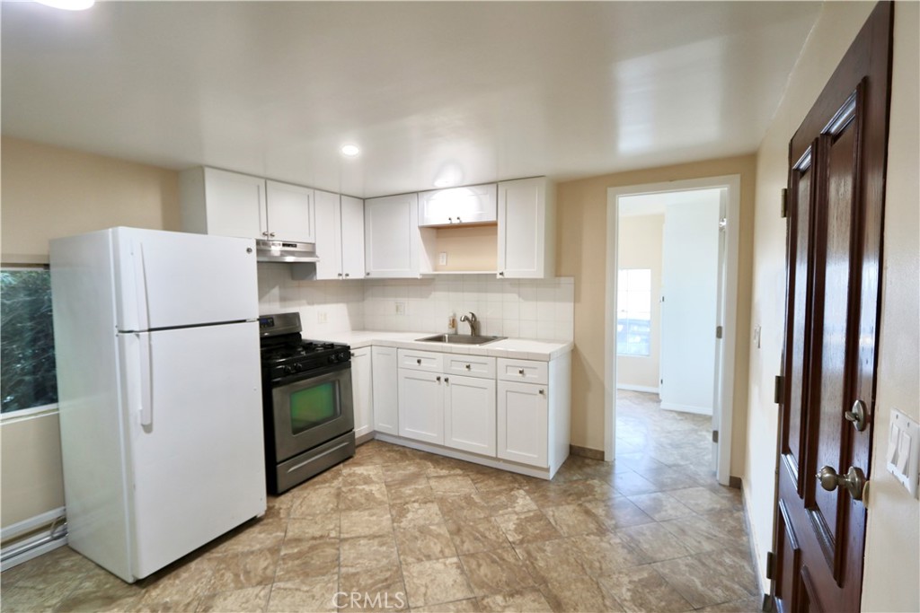 13441 Lakewood Boulevard 40