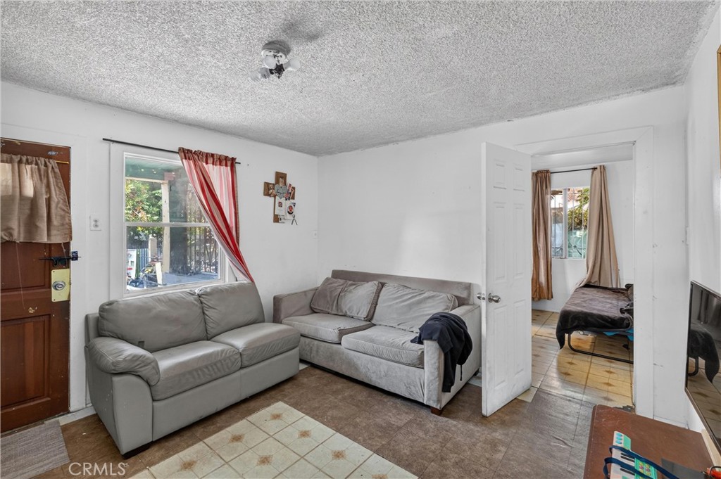 4123 Chevy Chase