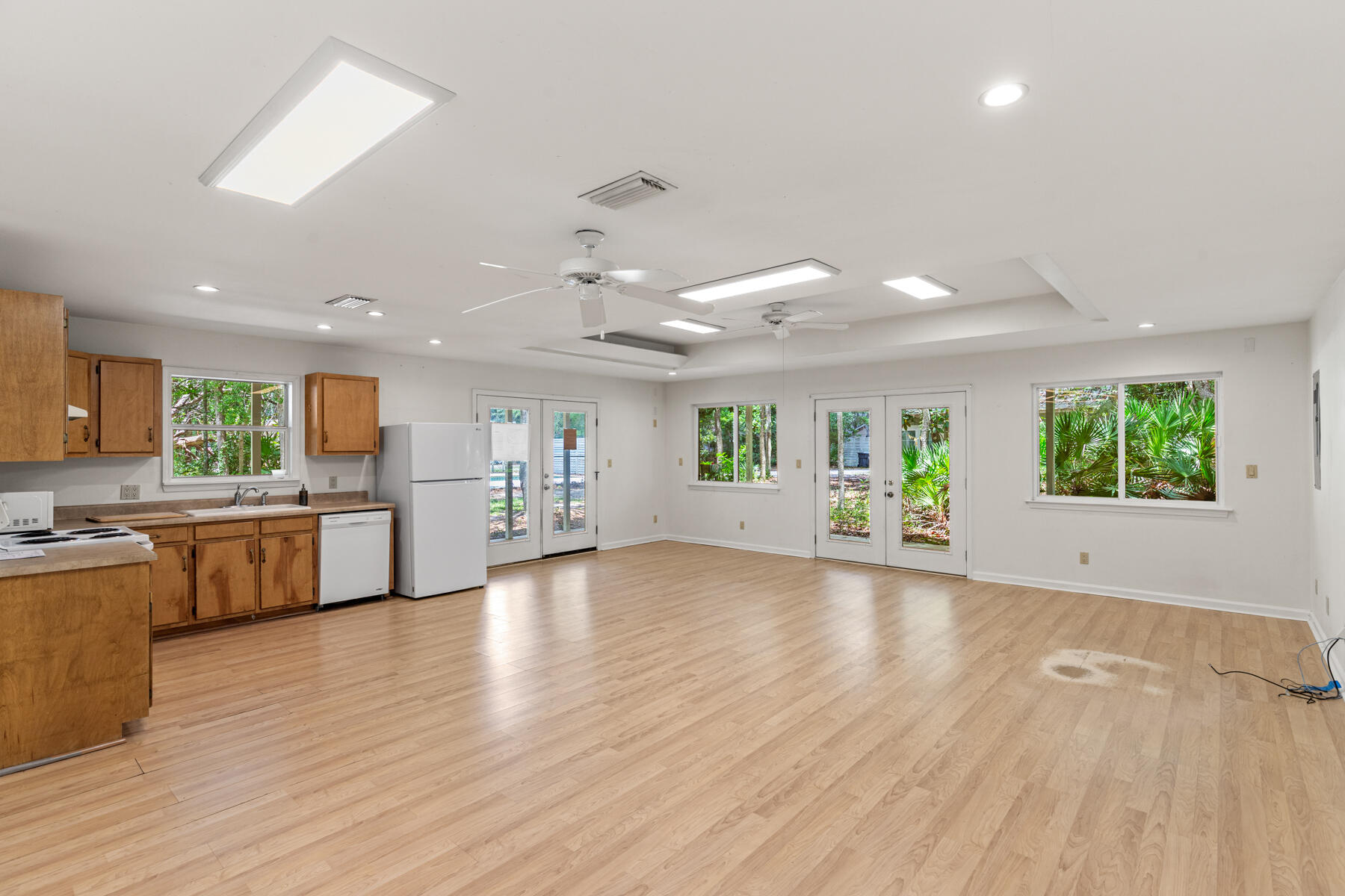 180 E Mitchell Avenue