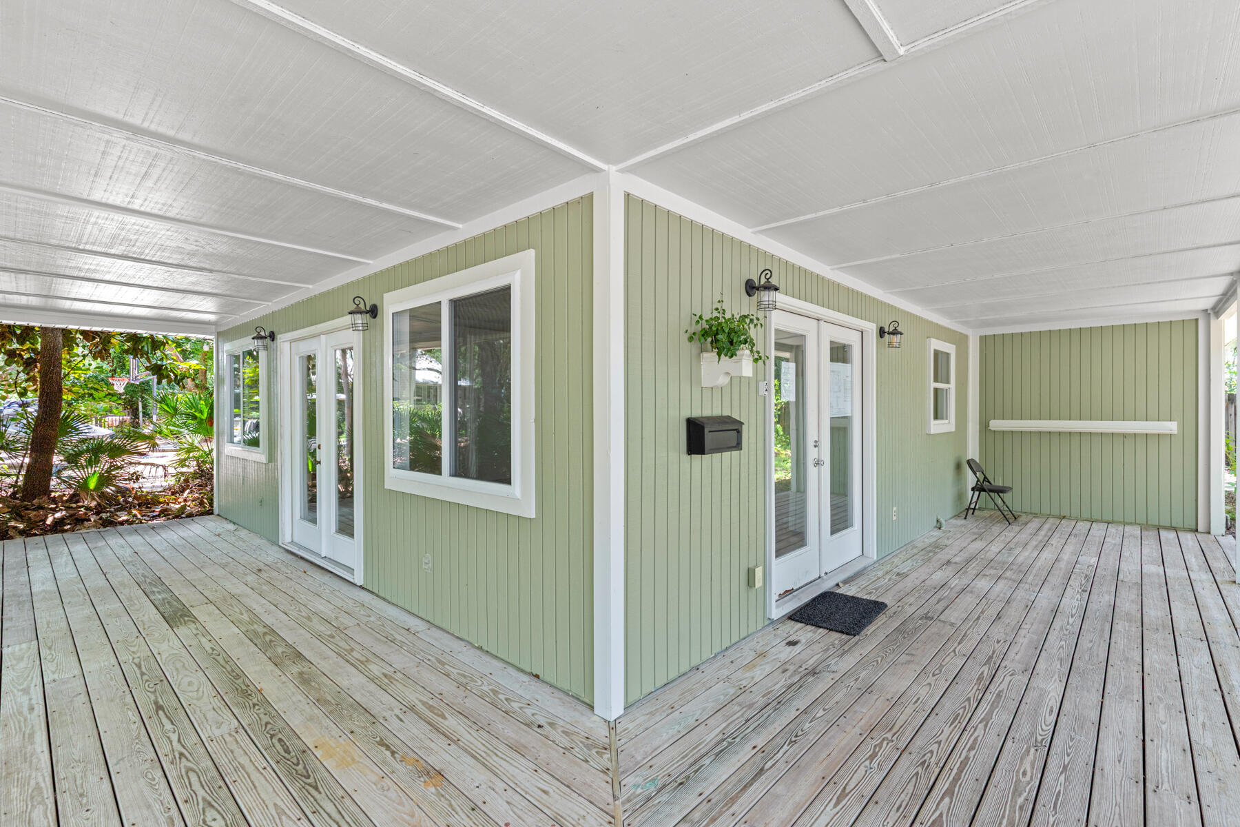 180 E Mitchell Avenue