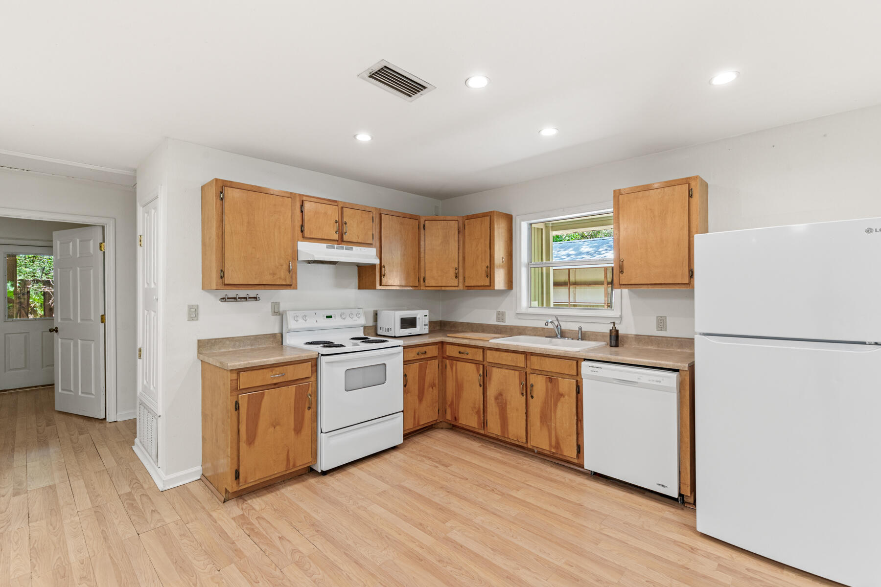 180 E Mitchell Avenue