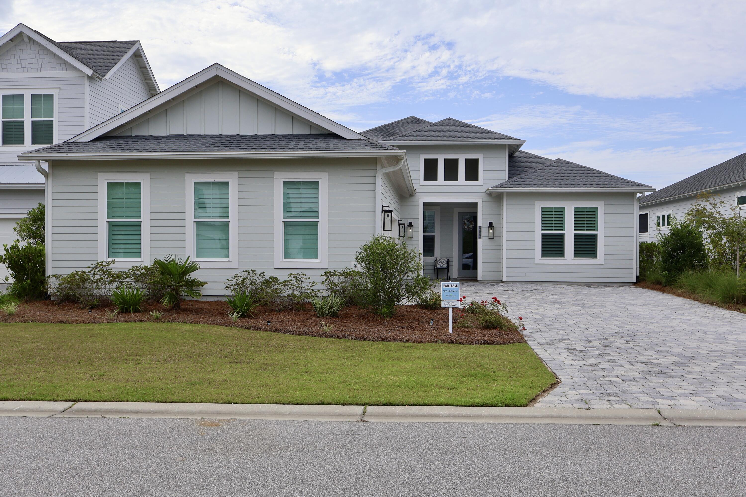 425 Lafayette Road