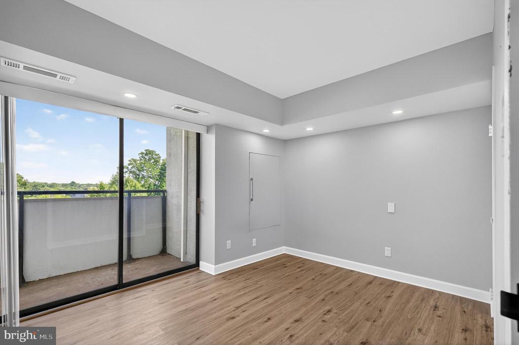 5300 COLUMBIA PIKE Unit: 701