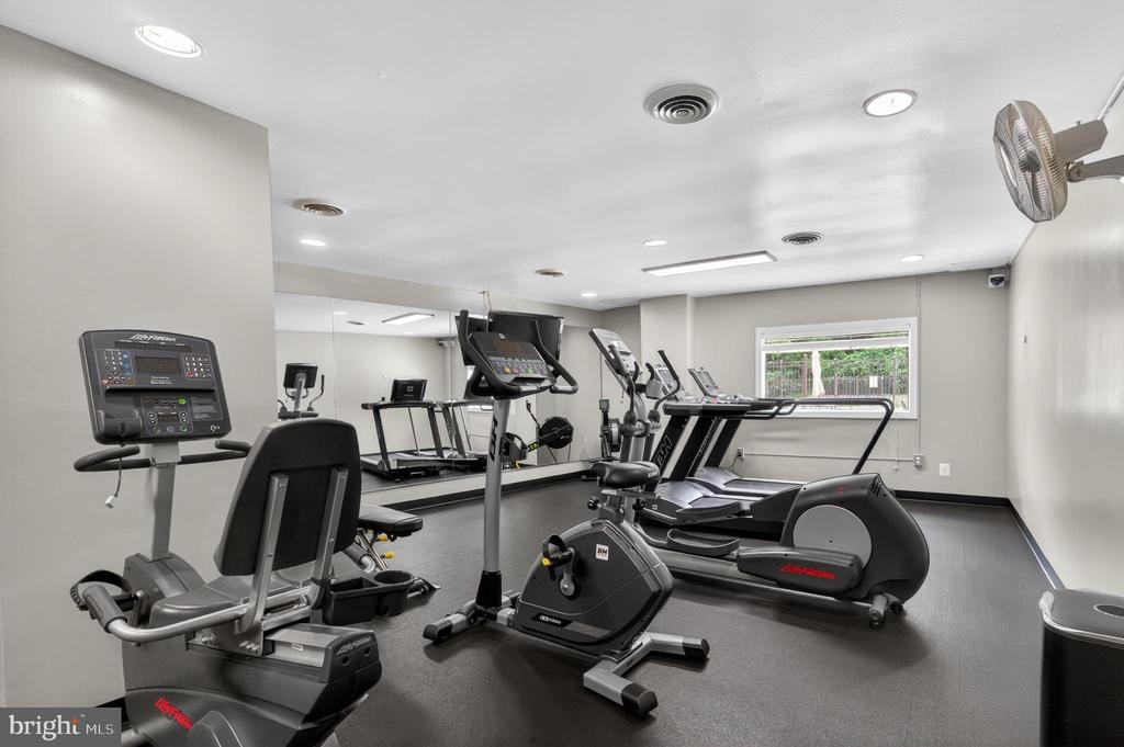 5300 COLUMBIA PIKE Unit: 701