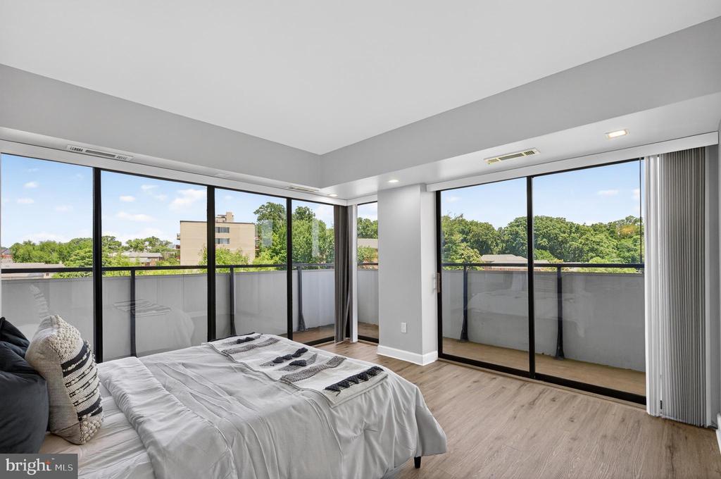 5300 COLUMBIA PIKE Unit: 701
