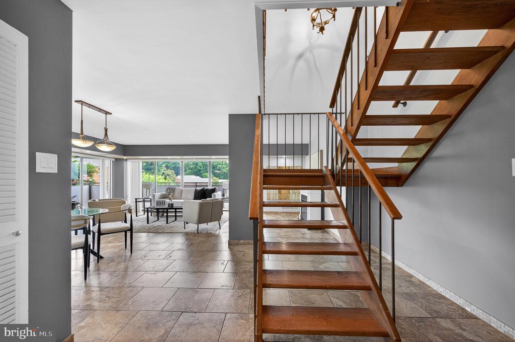 5300 COLUMBIA PIKE Unit: 701