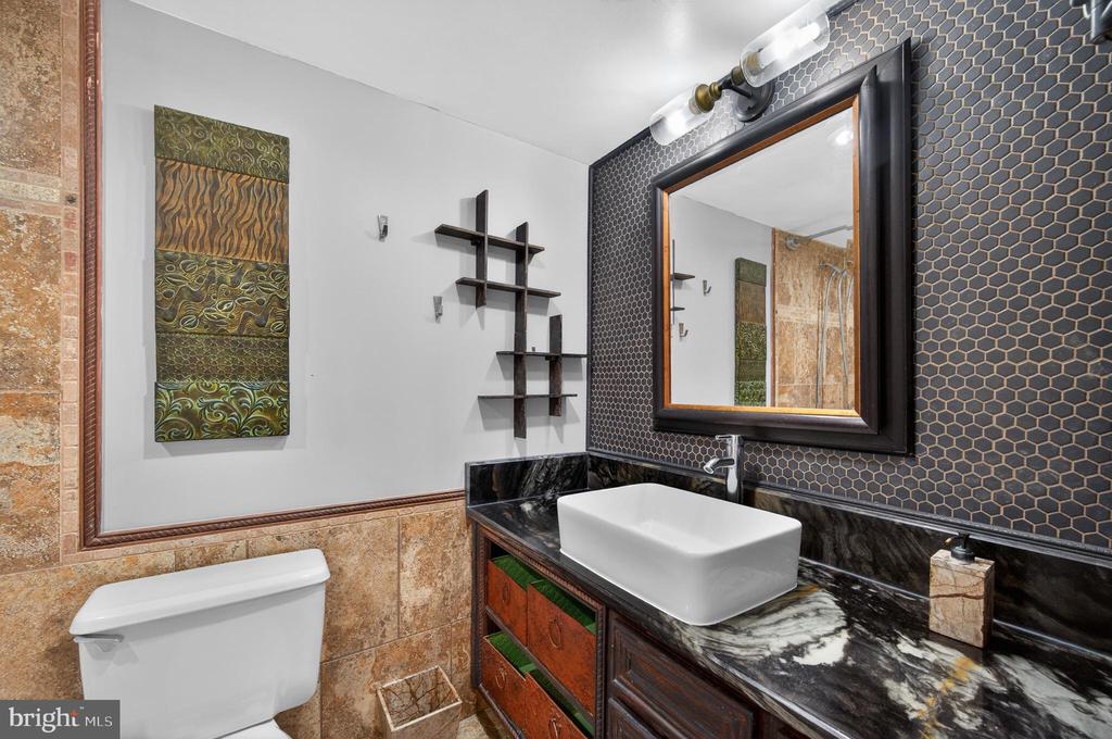 5300 COLUMBIA PIKE Unit: 701