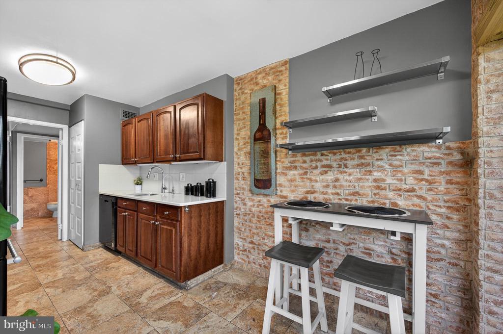 5300 COLUMBIA PIKE Unit: 701