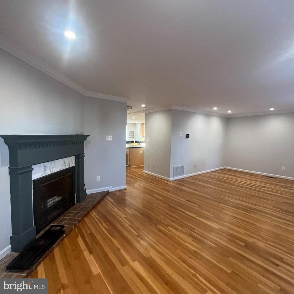 315 N MAPLE AVENUE