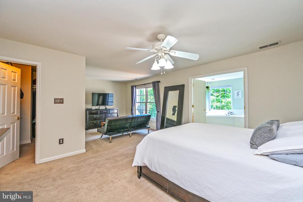 3392 Wilton Crest Ct