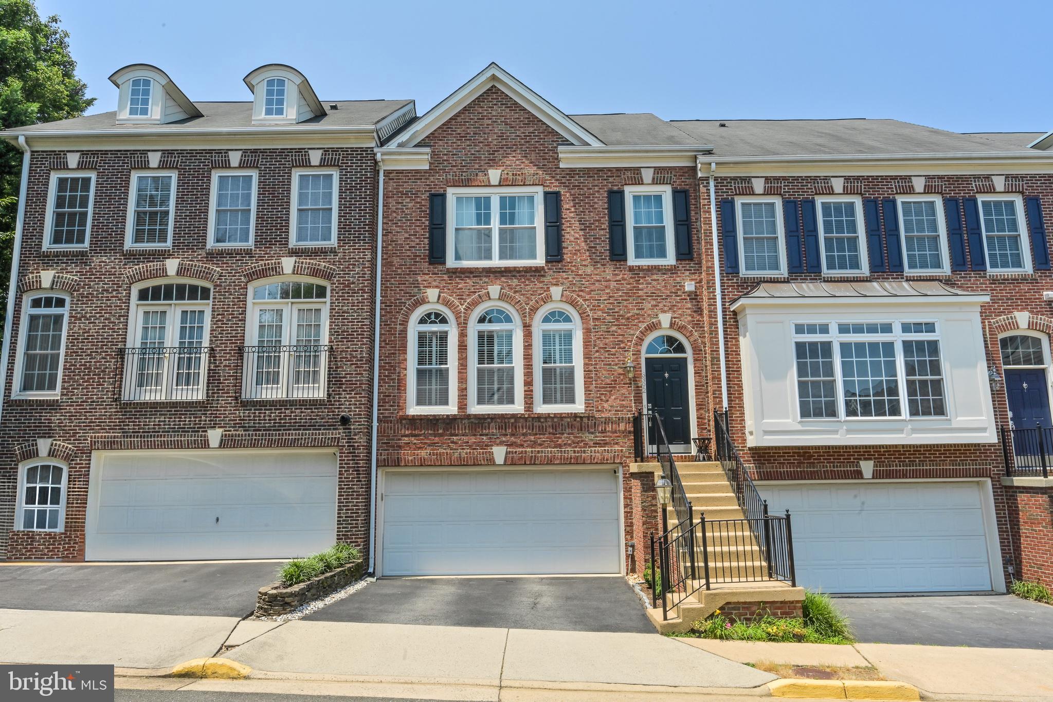 3392 Wilton Crest Ct