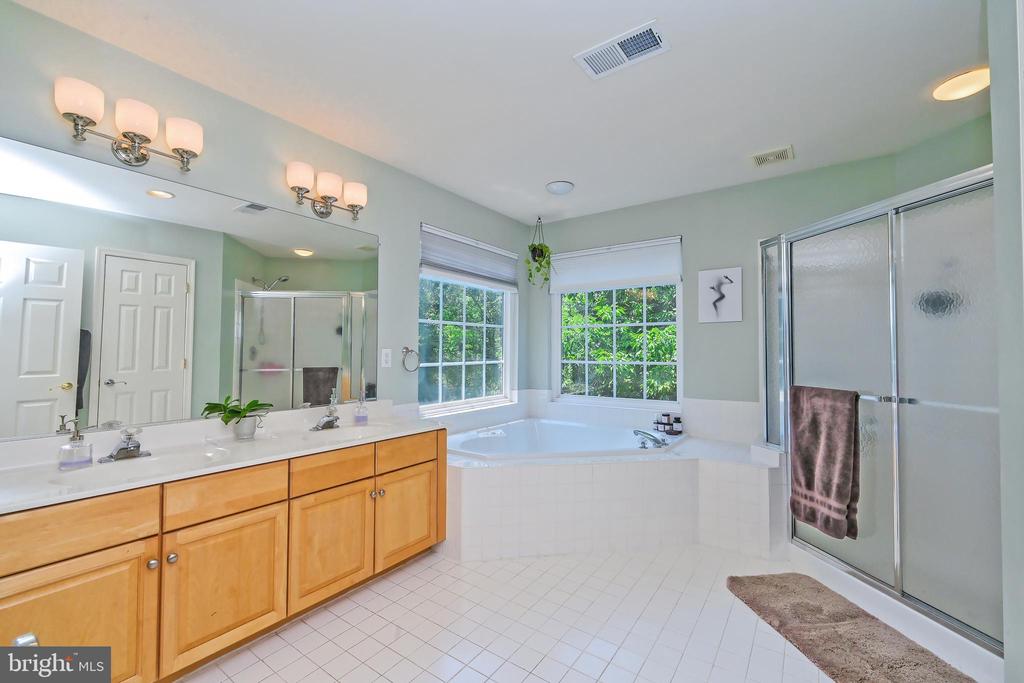 3392 Wilton Crest Ct