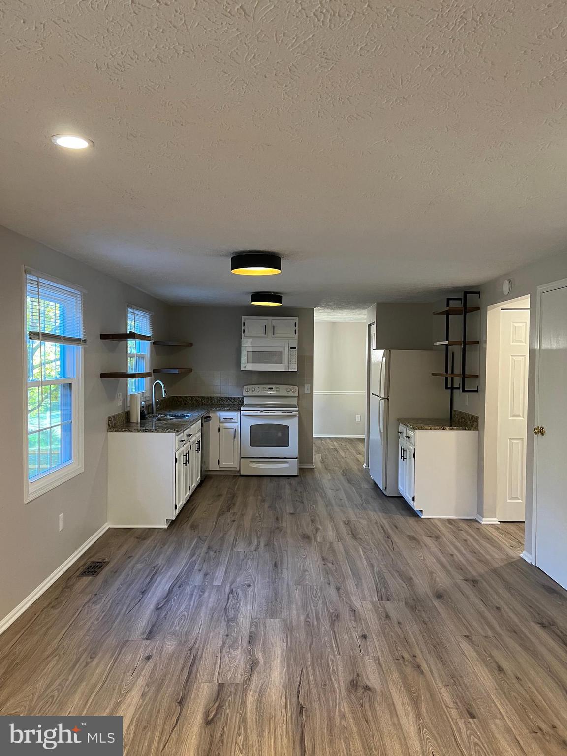 2222 STIRRUP IRON LN