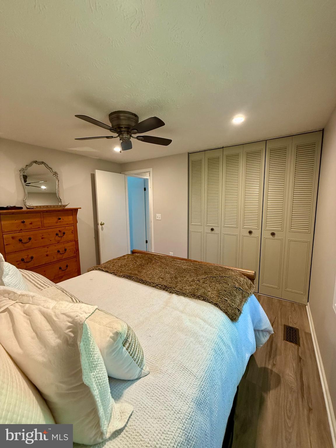 2222 STIRRUP IRON LN