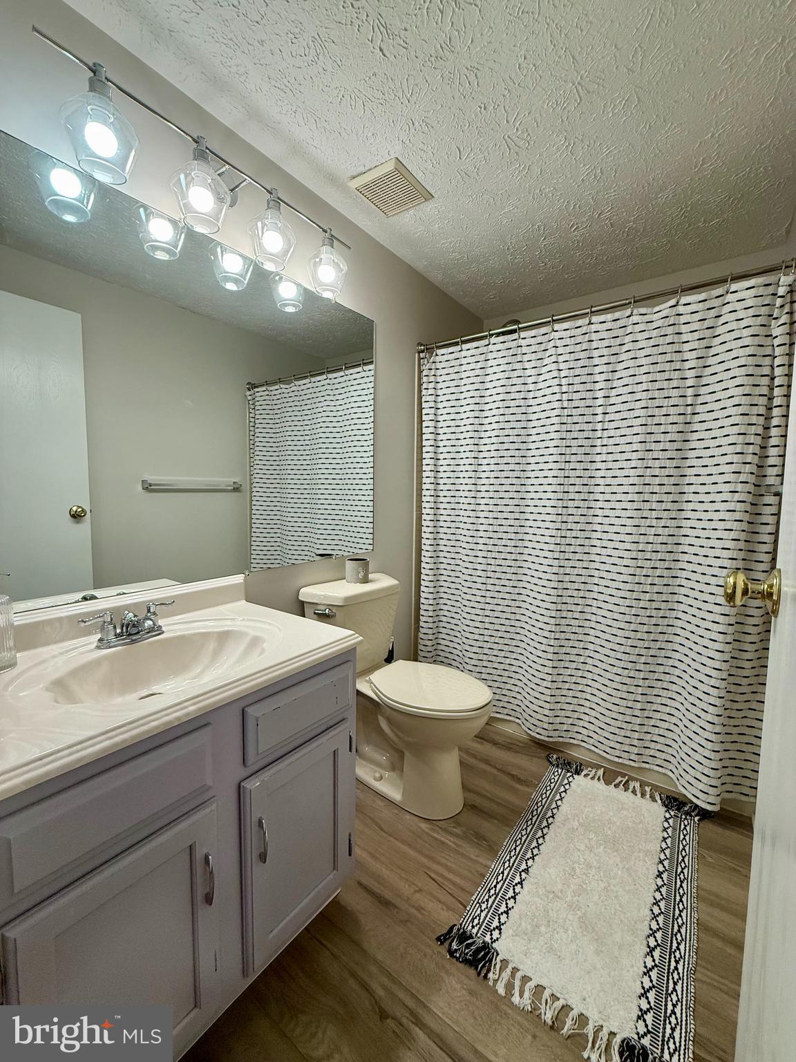 2222 STIRRUP IRON LN