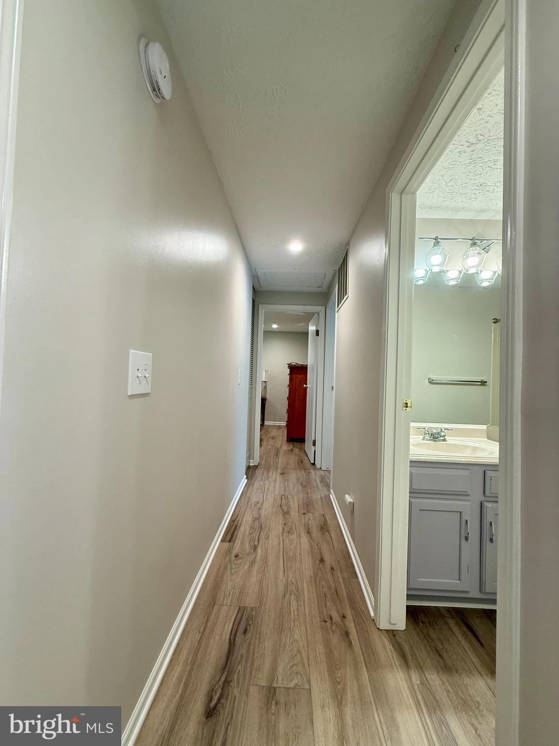 2222 STIRRUP IRON LN