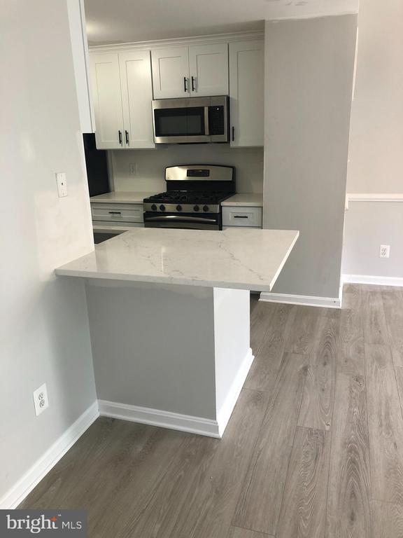 8984 HARROVER PL #84B
