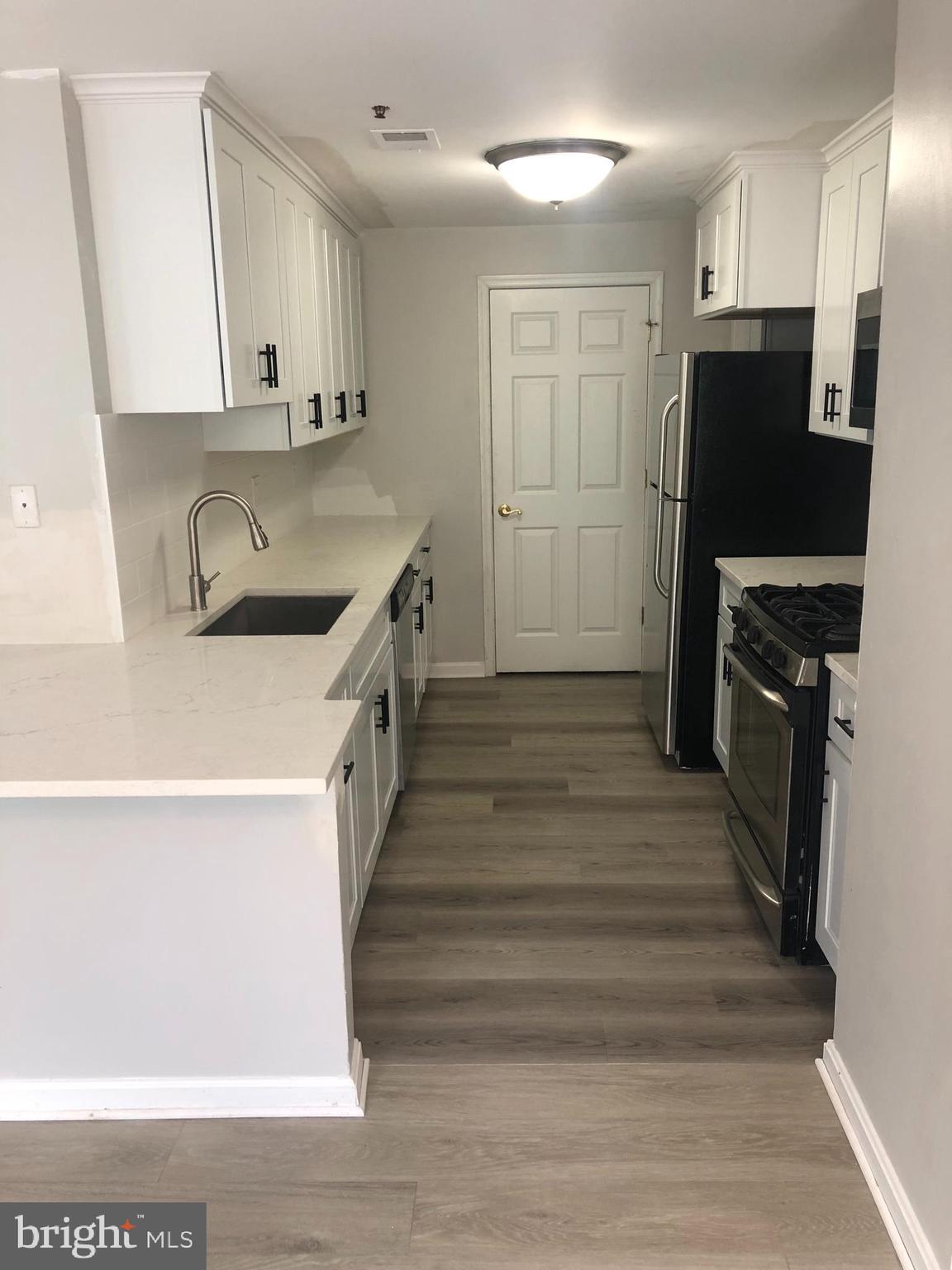 8984 HARROVER PL #84B