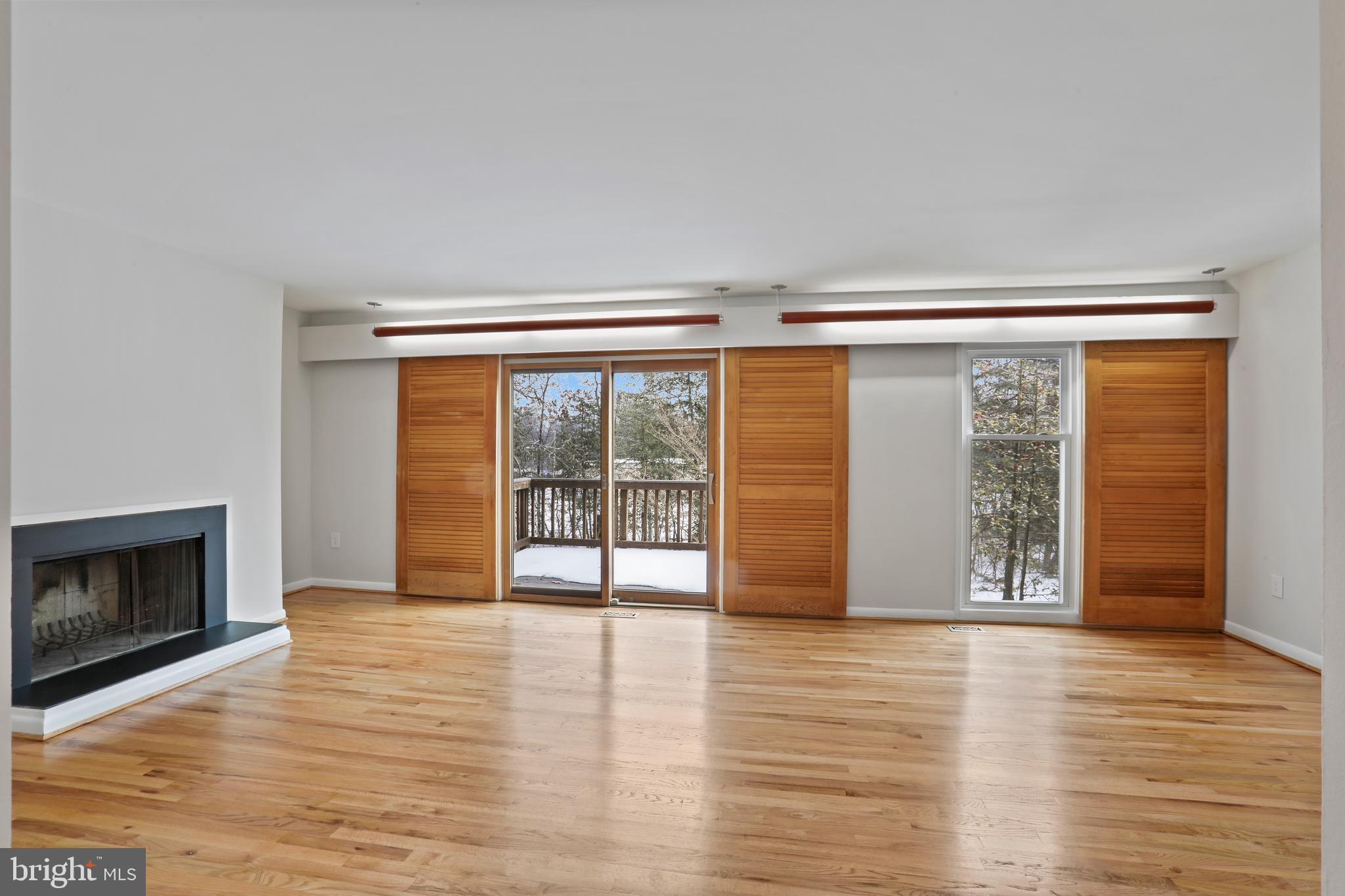 1644 WAINWRIGHT DRIVE