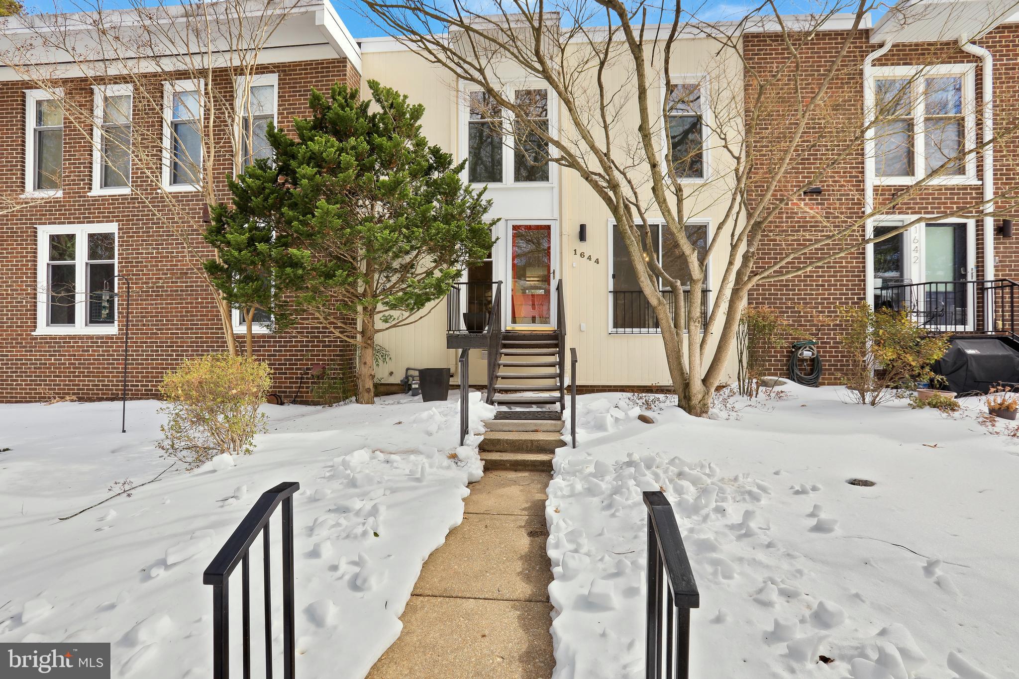 1644 WAINWRIGHT DRIVE