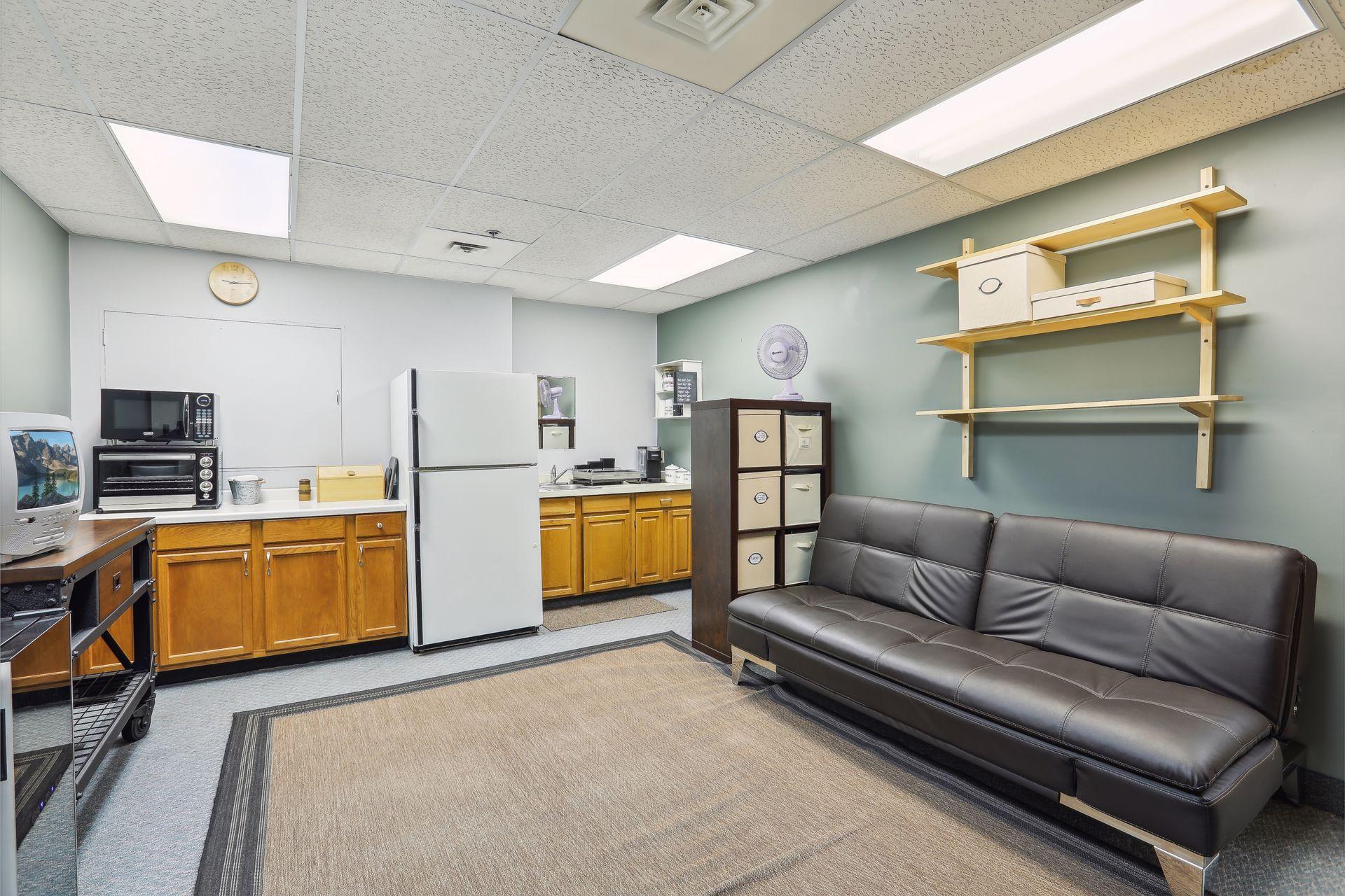 2525 Nevada Avenue N Unit: 307