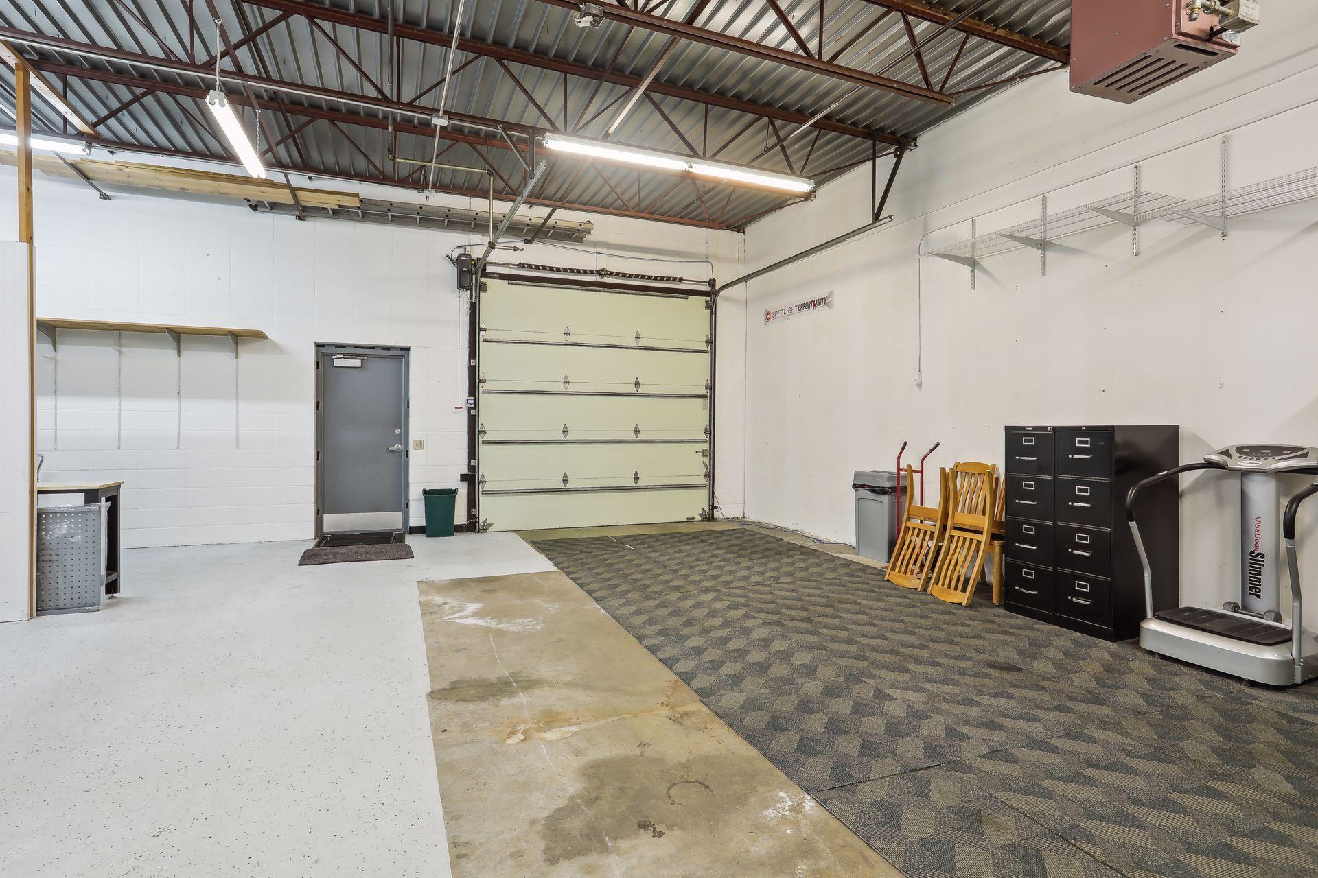 2525 Nevada Avenue N Unit: 307