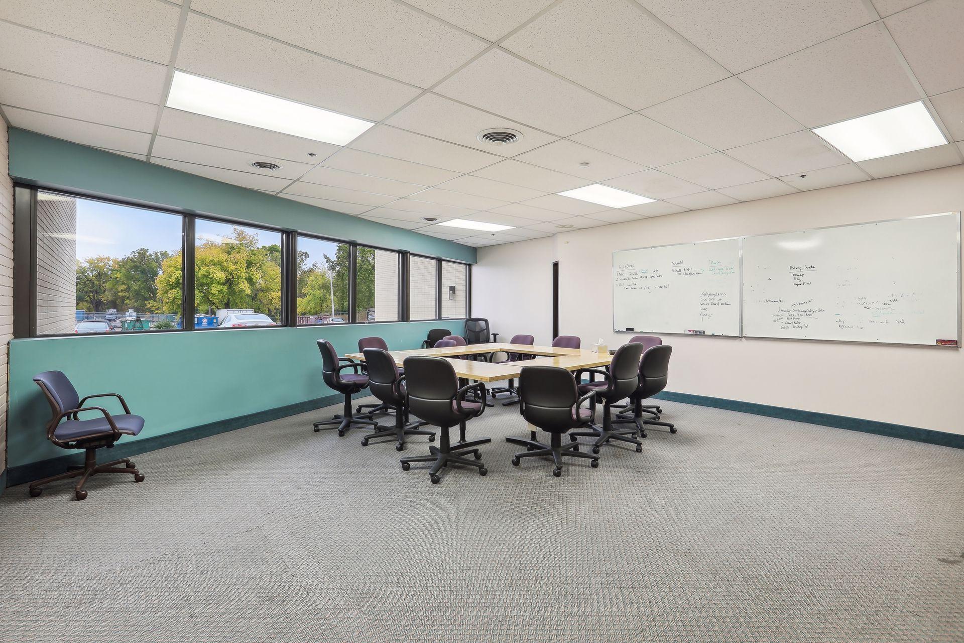 2525 Nevada Avenue N Unit: 307