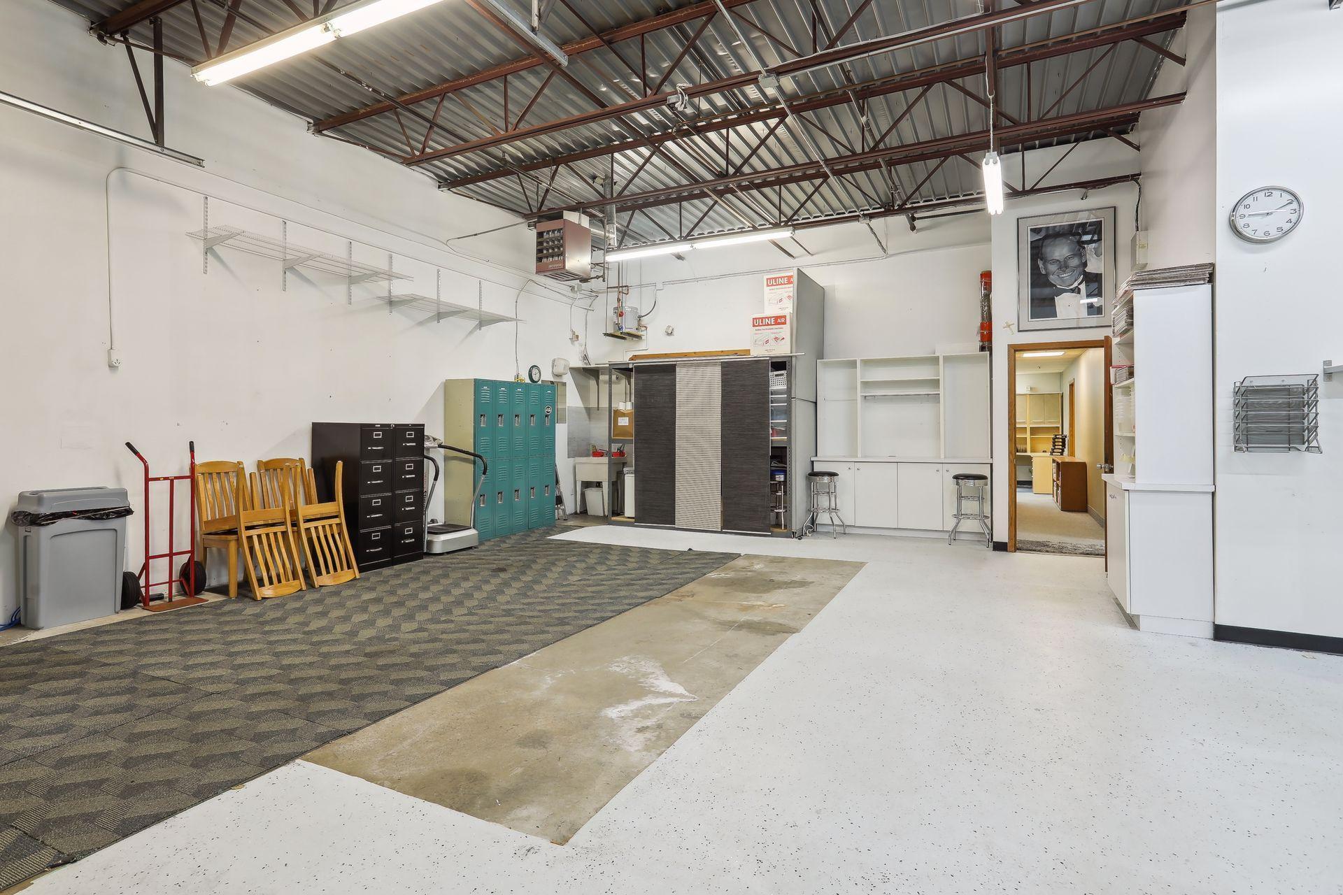 2525 Nevada Avenue N Unit: 307