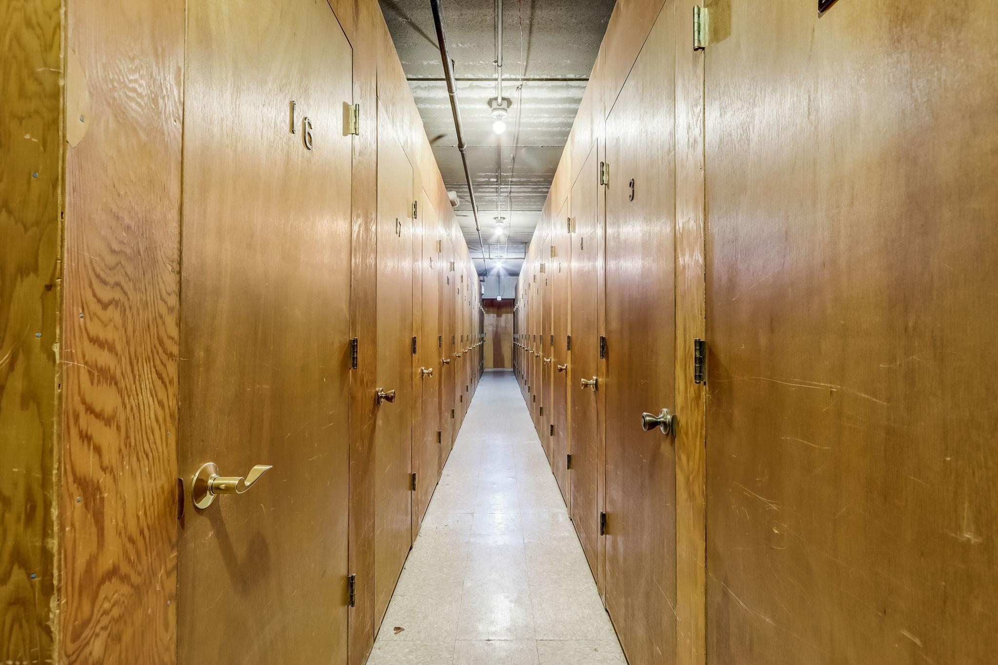 4360 Brookside Court Unit: 210