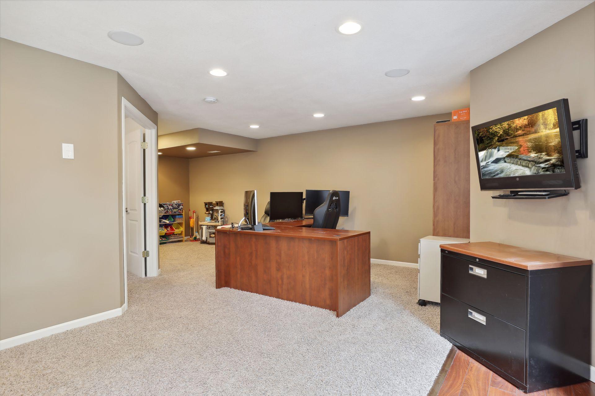 660 Lexington Parkway S