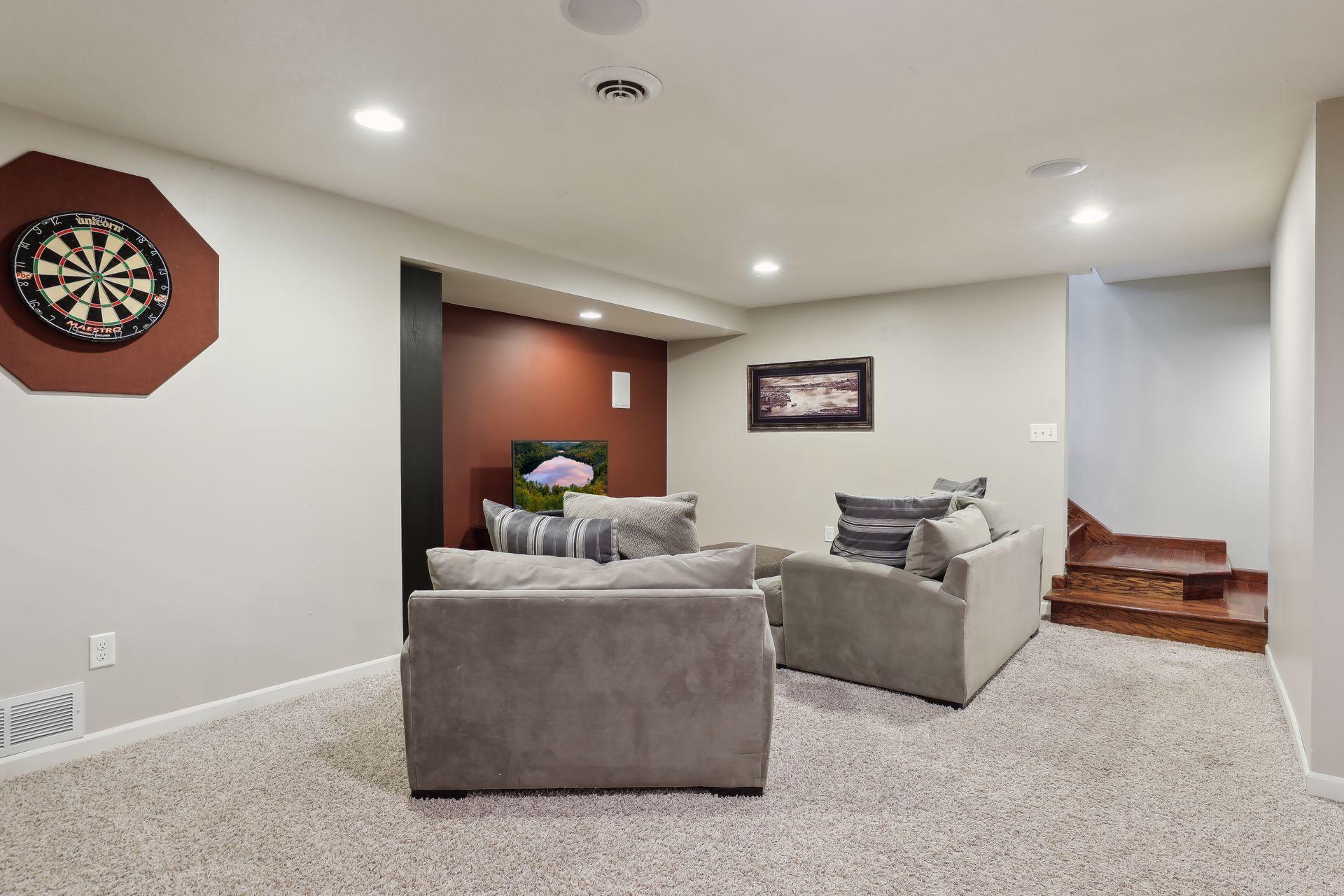 660 Lexington Parkway S