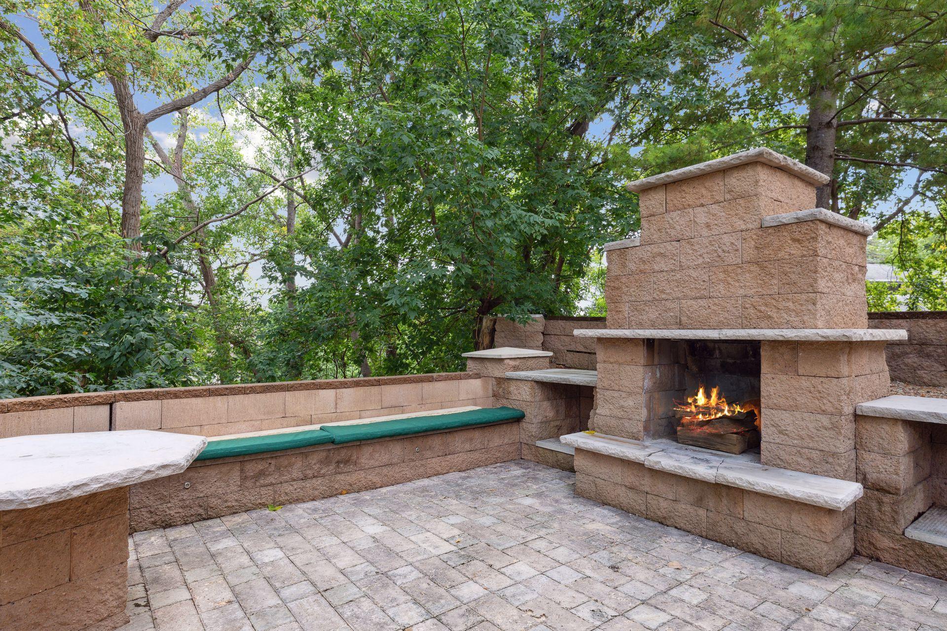 660 Lexington Parkway S