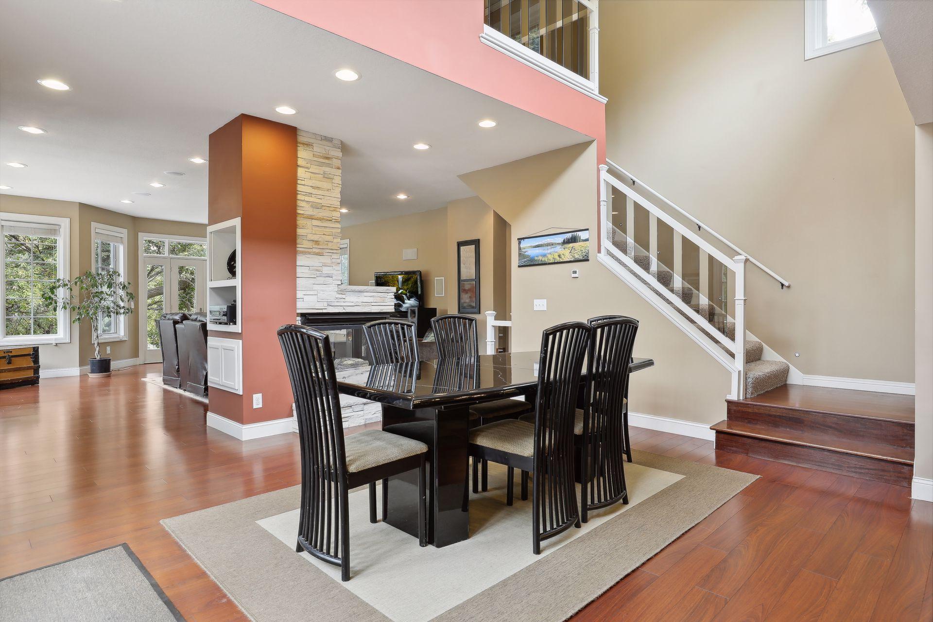 660 Lexington Parkway S