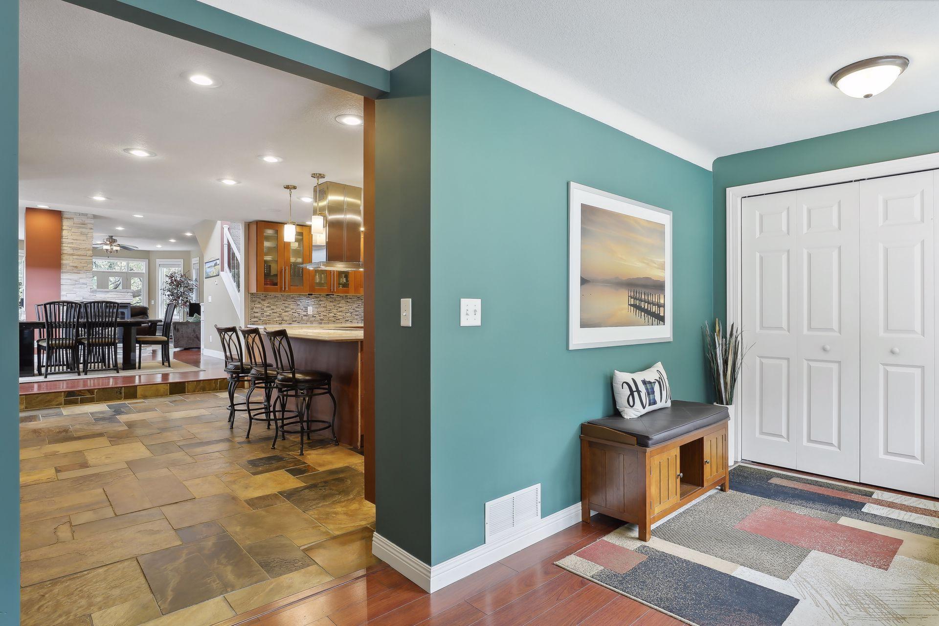 660 Lexington Parkway S